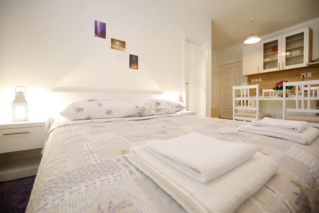 Studio Apartment Laura Zadar Exterior photo