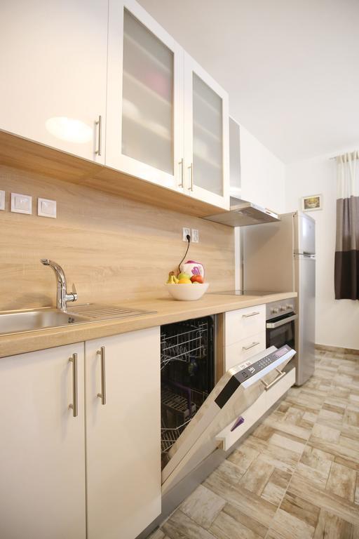 Studio Apartment Laura Zadar Exterior photo