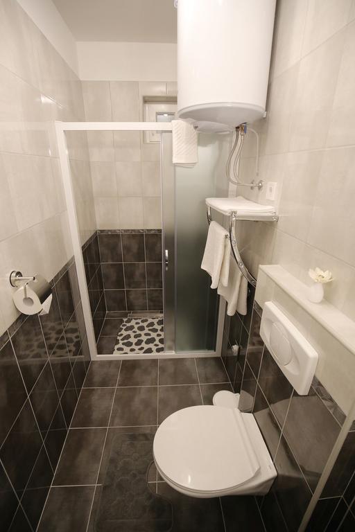 Studio Apartment Laura Zadar Exterior photo